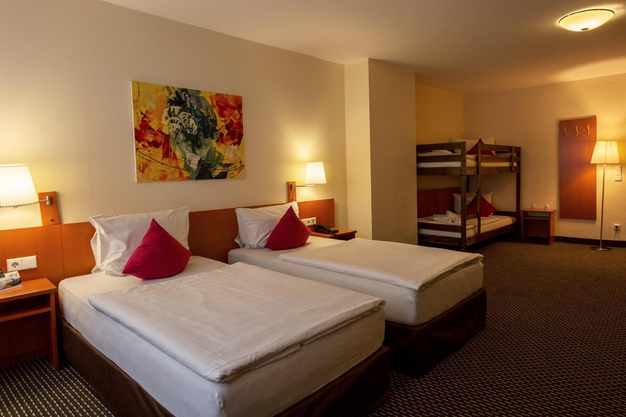 Central Hotel Loewen Feldkirch Szoba fotó