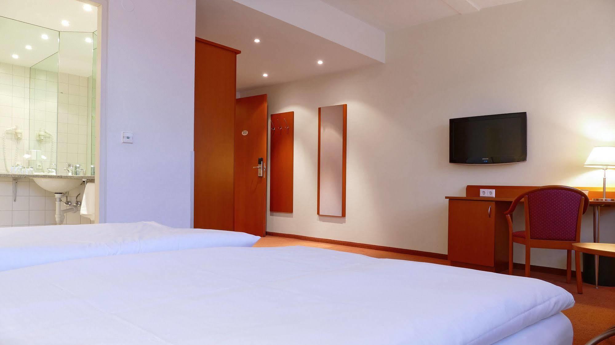 Central Hotel Loewen Feldkirch Kültér fotó