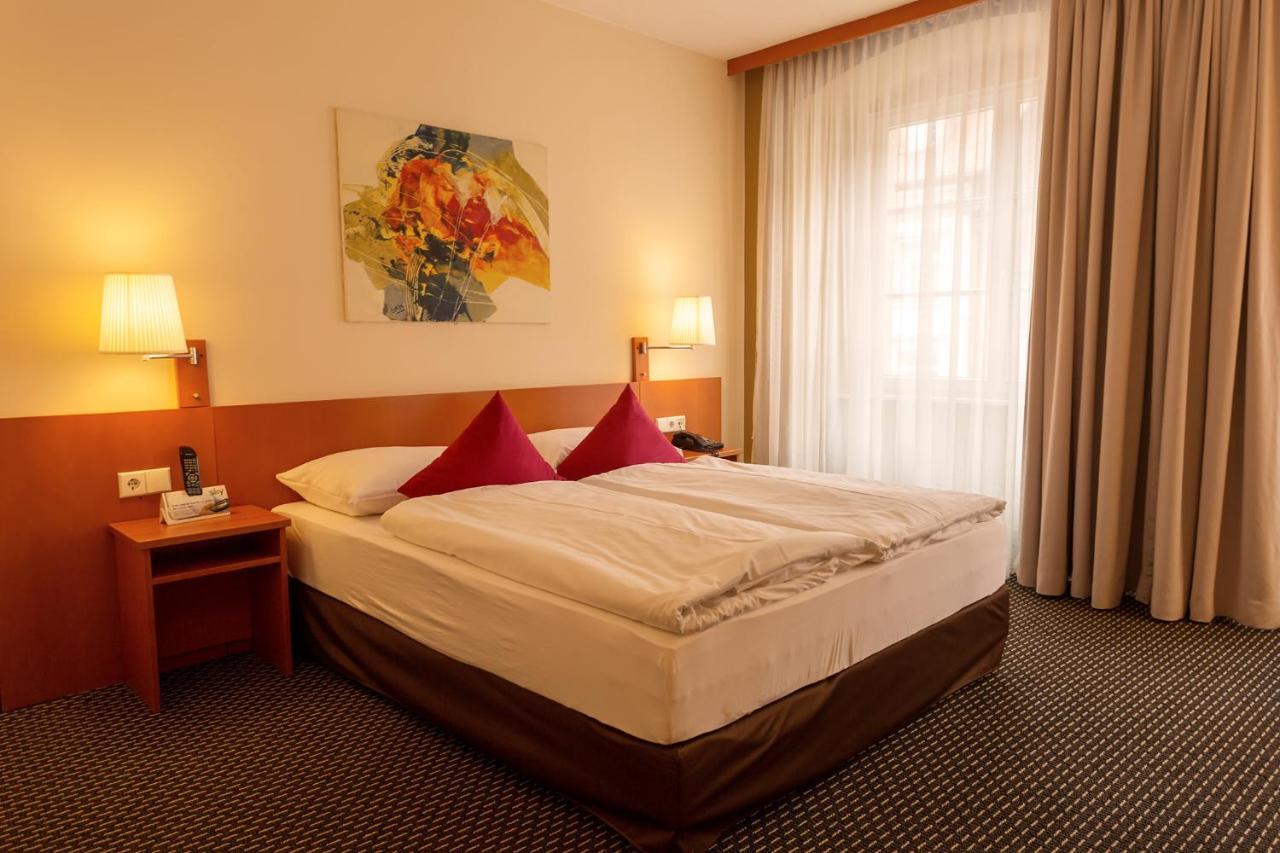 Central Hotel Loewen Feldkirch Kültér fotó