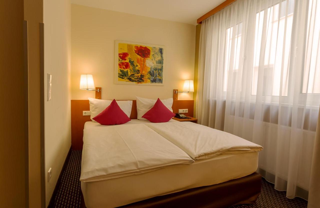 Central Hotel Loewen Feldkirch Kültér fotó